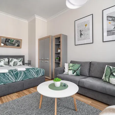 Margi Maya Very Cosy Beauti * Estetino